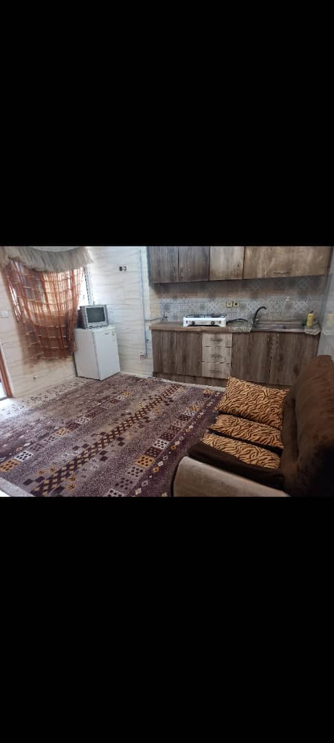 سوییت تک خواب حیاط دار